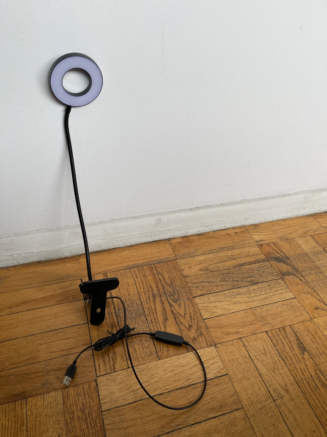 Clip-on Ring Light with Flexible Gooseneck - photo 3