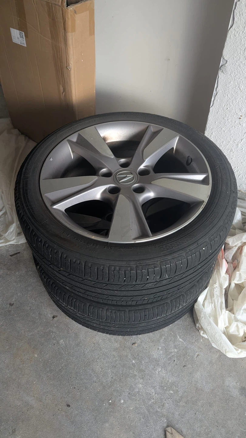 Acura Alloy Wheel with Michelin Tire 215/45R17 - photo 3