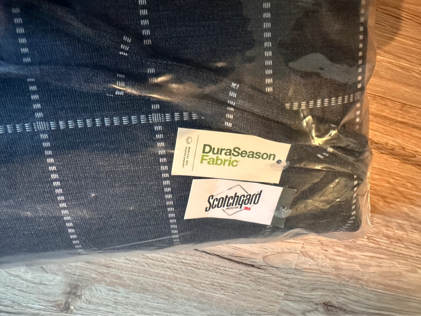 Set of 4 DuraSeason Fabric Scotchgard Cushion Cover - photo 2