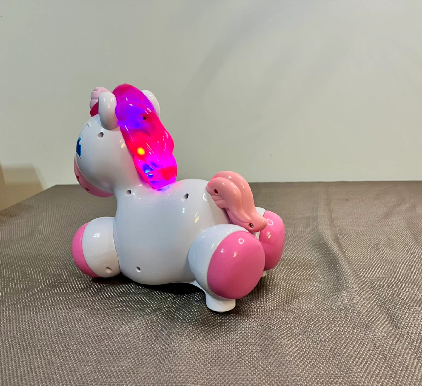 🌱Like New 🌱 Bright Starts Lights and Sounds Unicorn Toy - photo 4