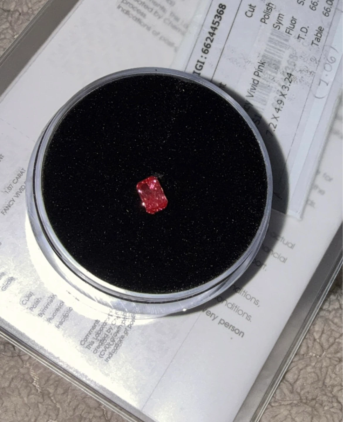 1.07 Carat Fancy Vivid Pink Laboratory Grown Diamond