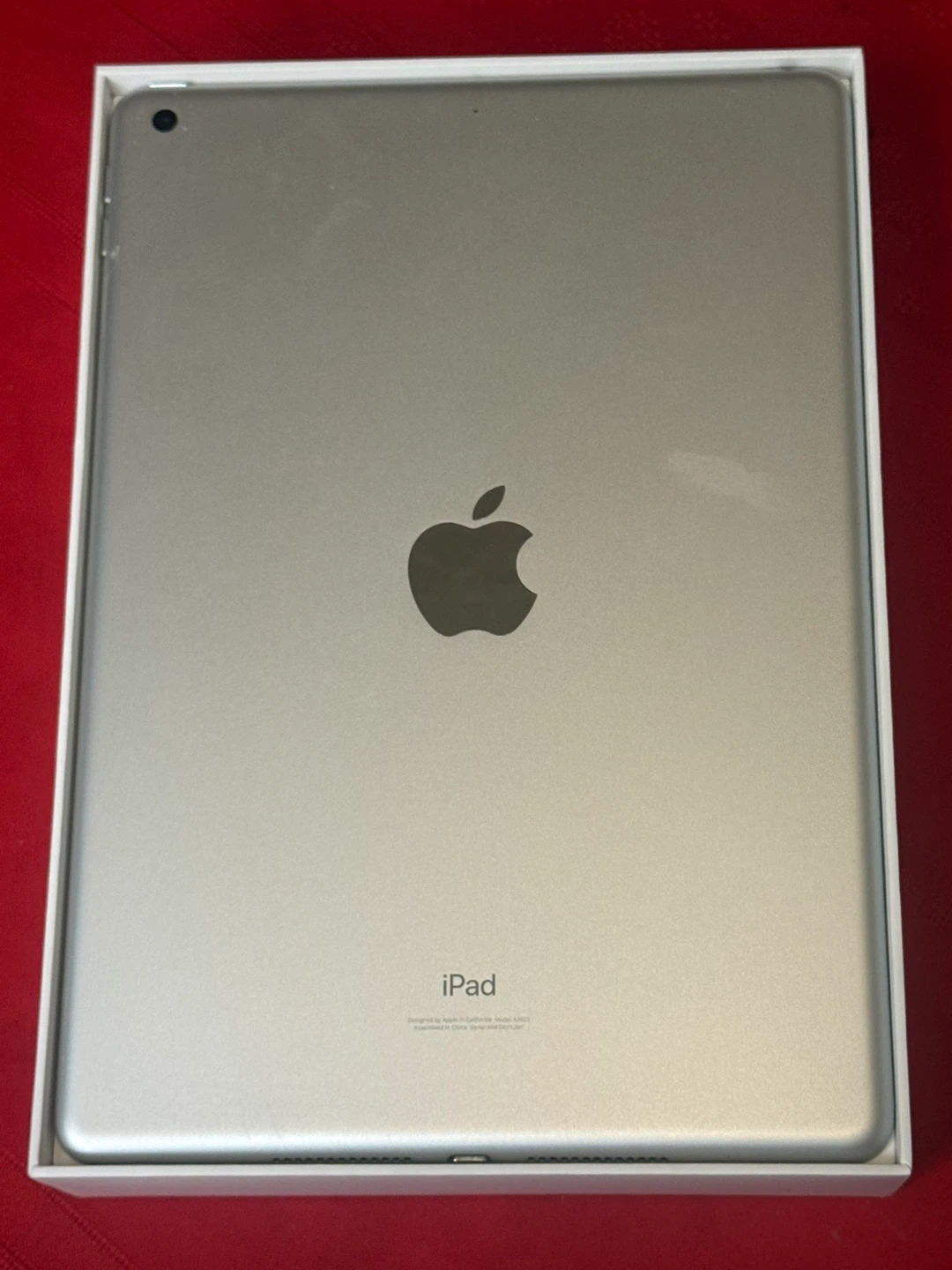 Apple iPad 9th Gen - photo 2