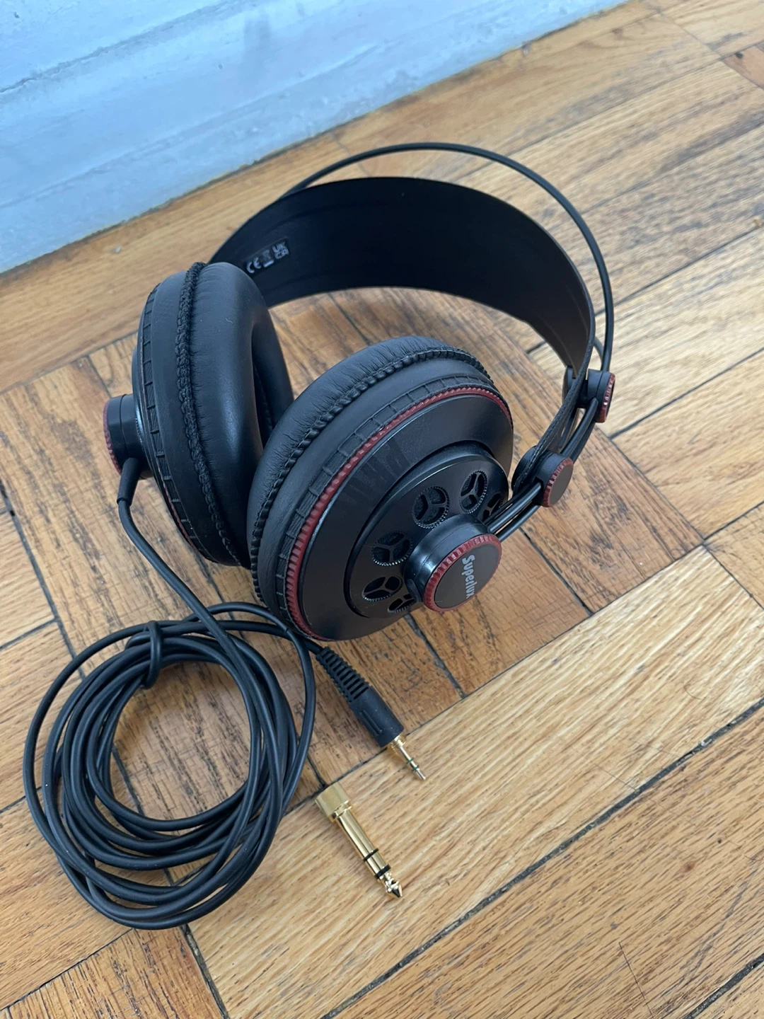 Superlux HD 681 Headphones