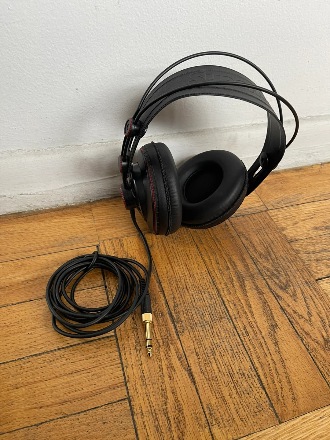 Superlux HD 681 Headphones - photo 5