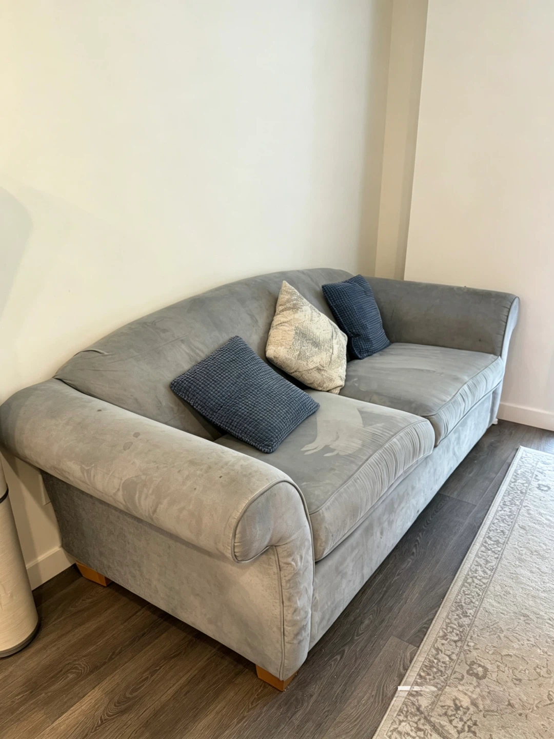 Grey 2-seater sofa with cushions - photo 2