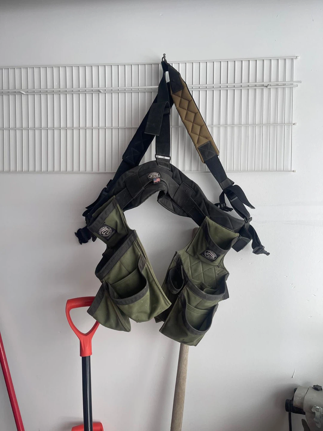 Badger Tool Belt with Suspenders - Size L