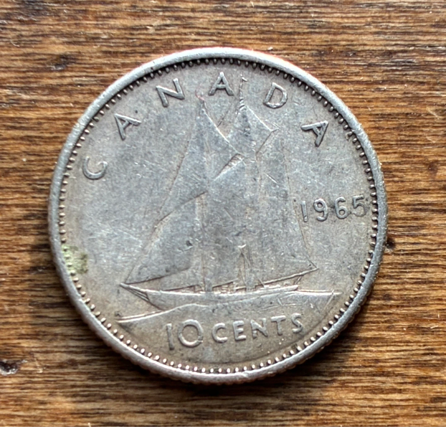1965 CANADA 10-CENT BLUENOSE SCHOONER DIME SILVER COIN money - photo 3
