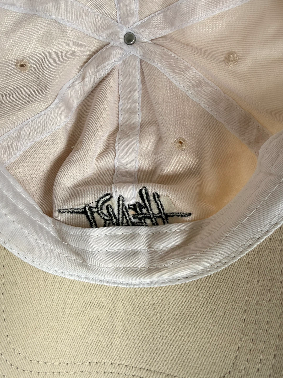 Two baseball caps - pink and beige - photo 3