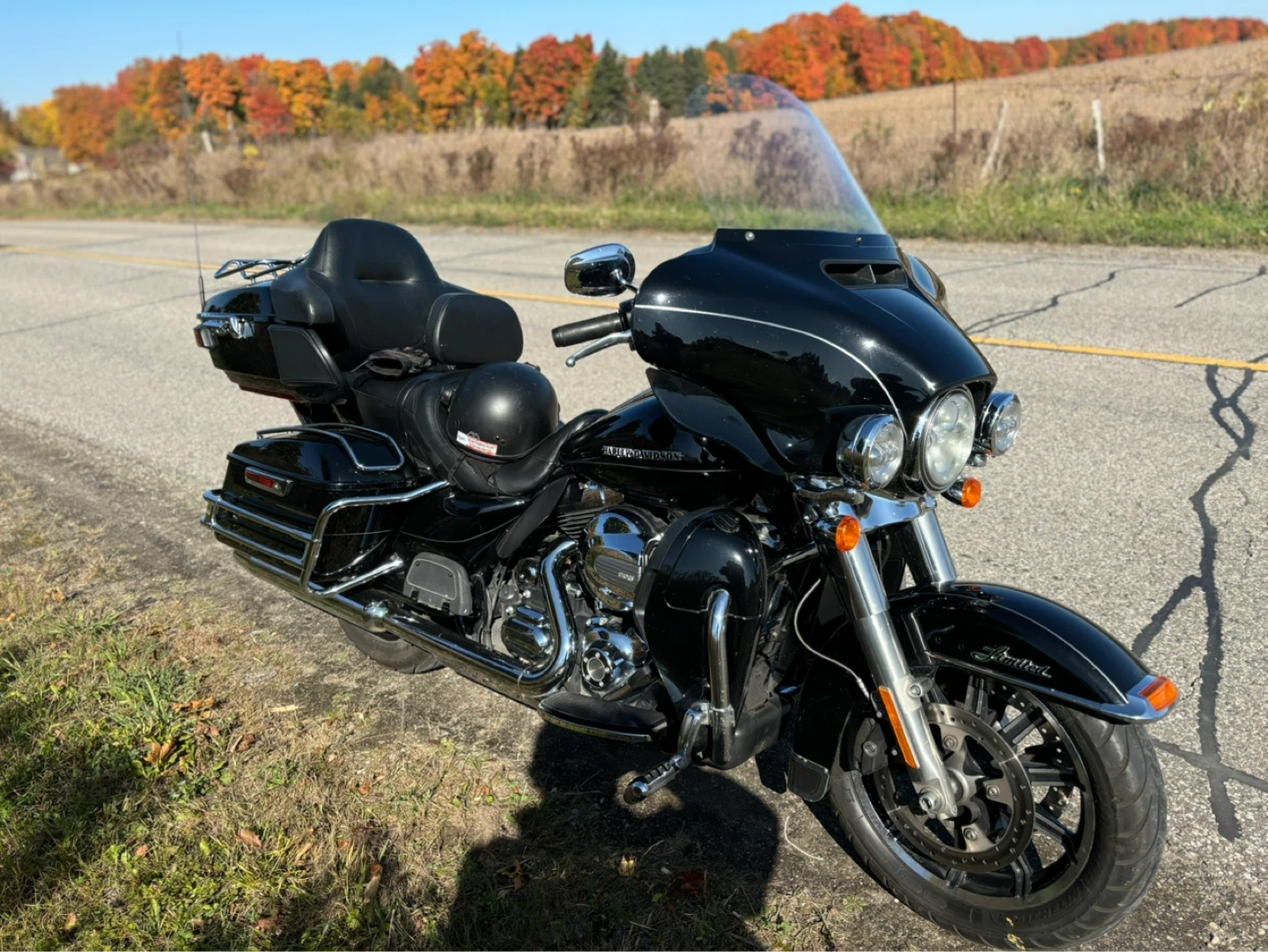 Harley-Davidson Ultra Classic Limited Motorcycle - photo 4
