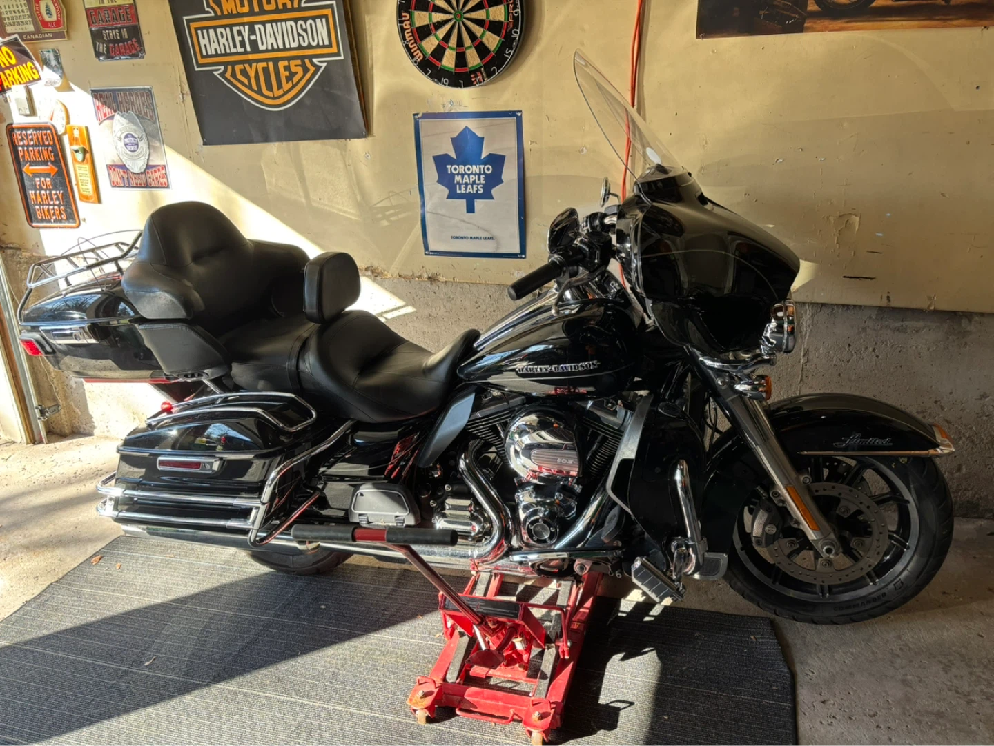 Harley-Davidson Ultra Classic Limited Motorcycle - photo 3