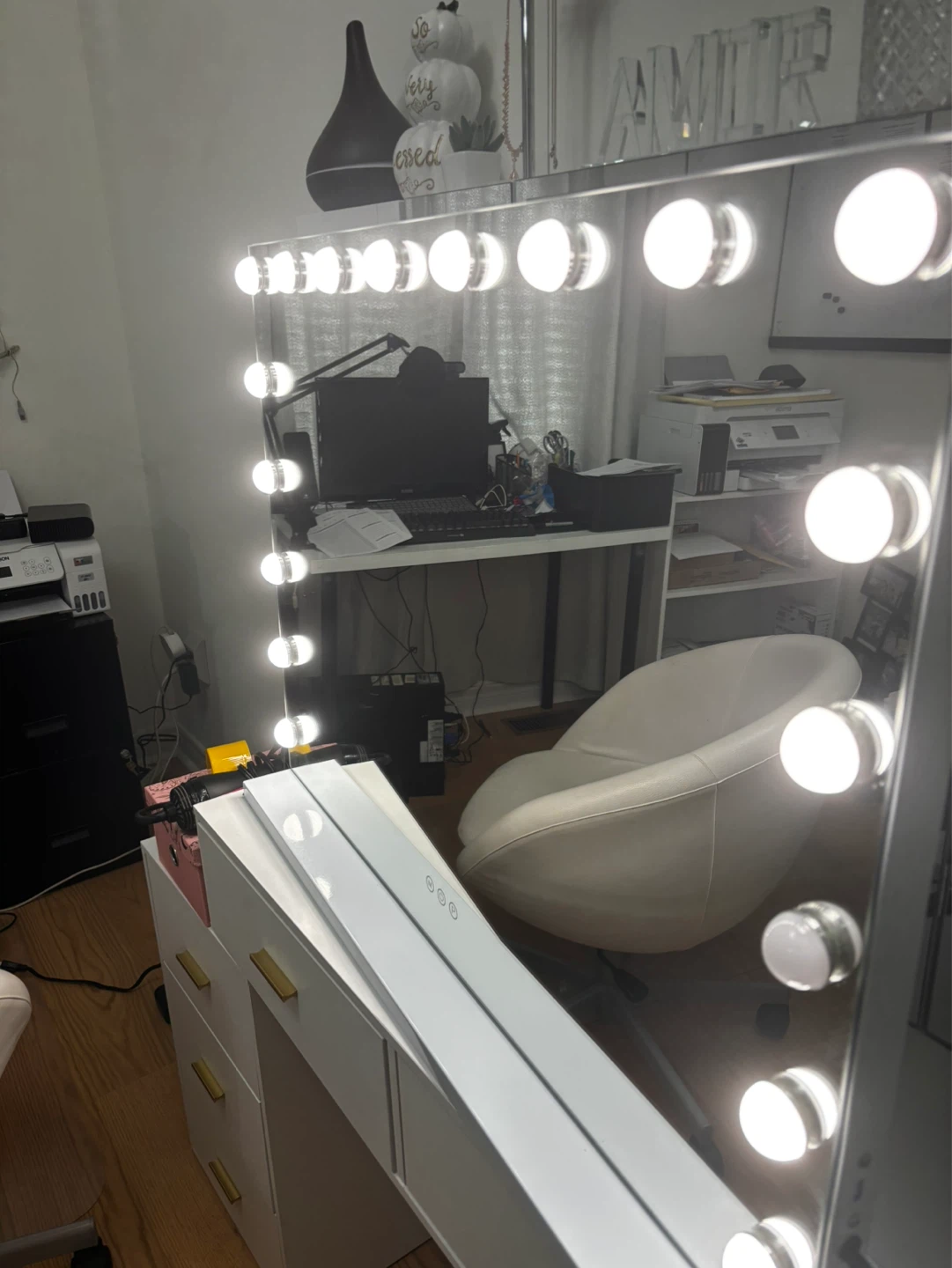 Hollywood Vanity Mirror with Lights