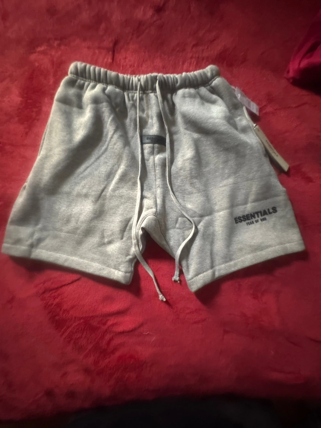 Essentials short S