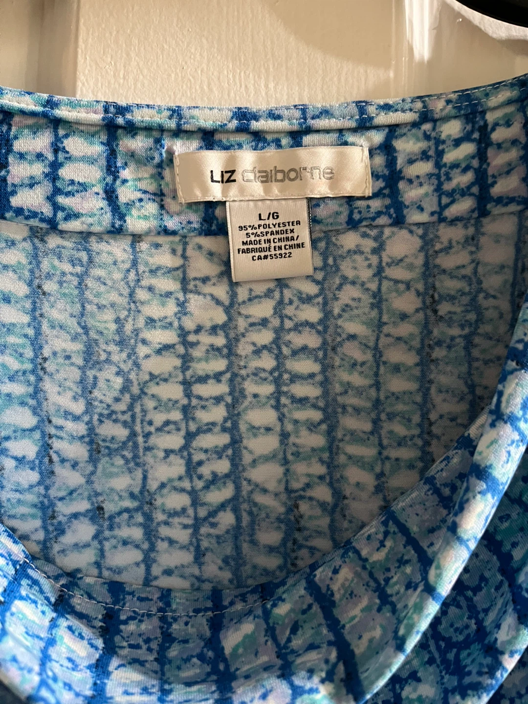 Liz Claiborne Women's Blue Print Top L/G - photo 2