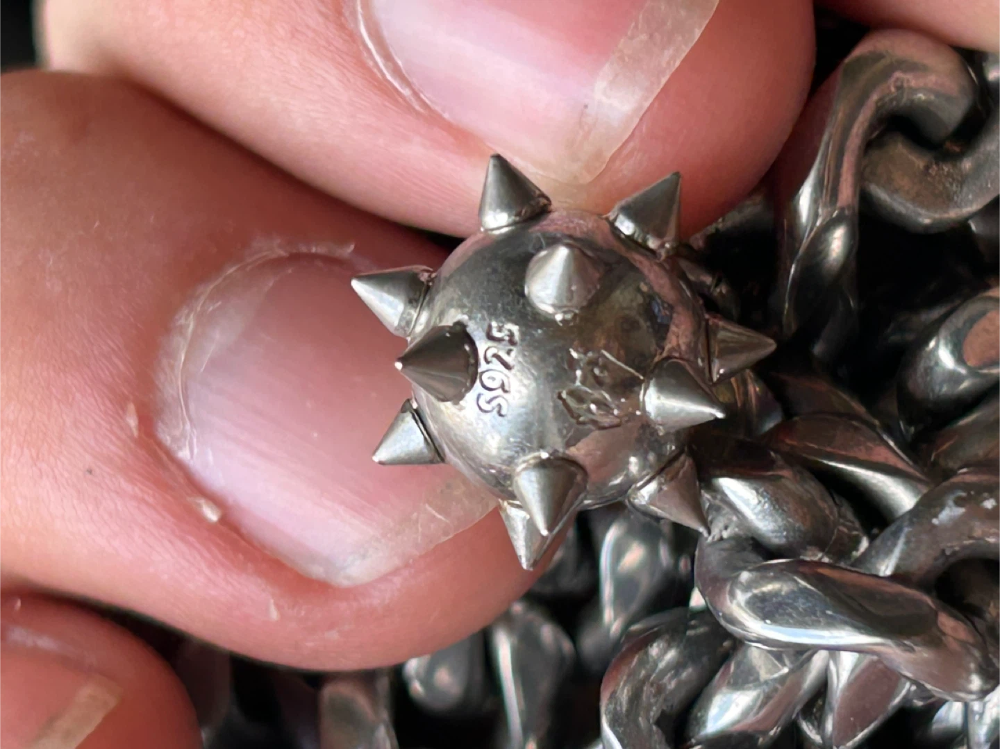 Hard jewelry pendant and chain - photo 2