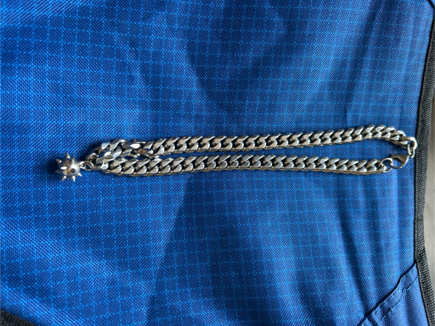 Hard jewelry pendant and chain