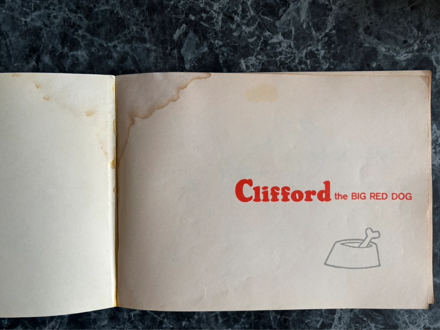 🌱Vintage 70s Clifford the Big Red Dog Book Set - photo 3