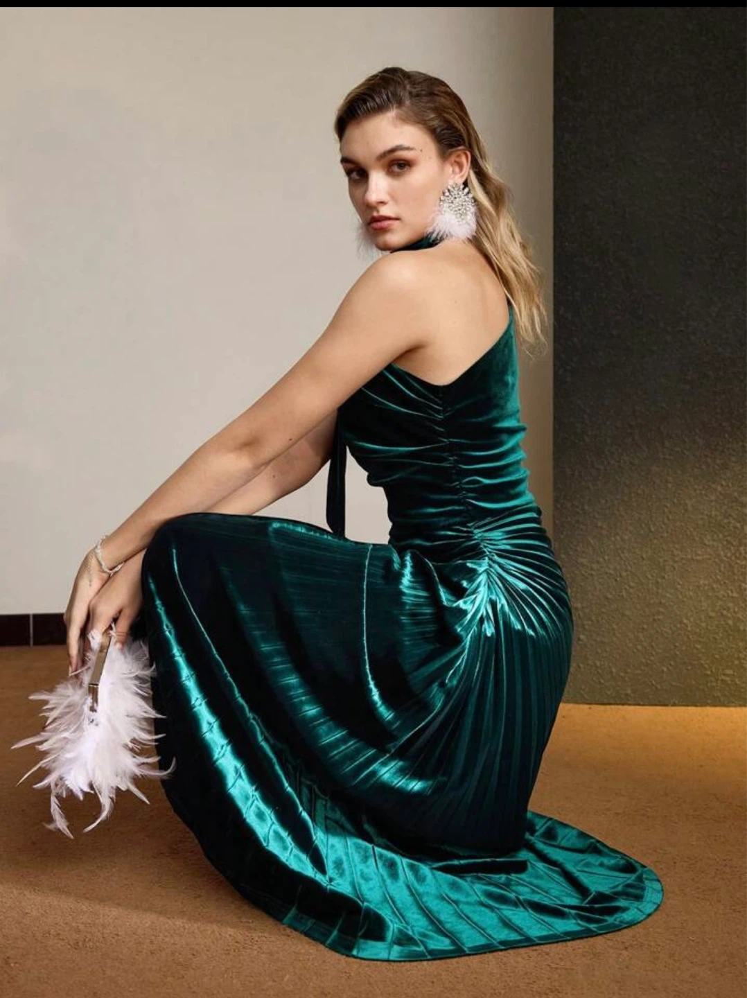 Emerald Green Velvet One-Shoulder Dress - photo 3