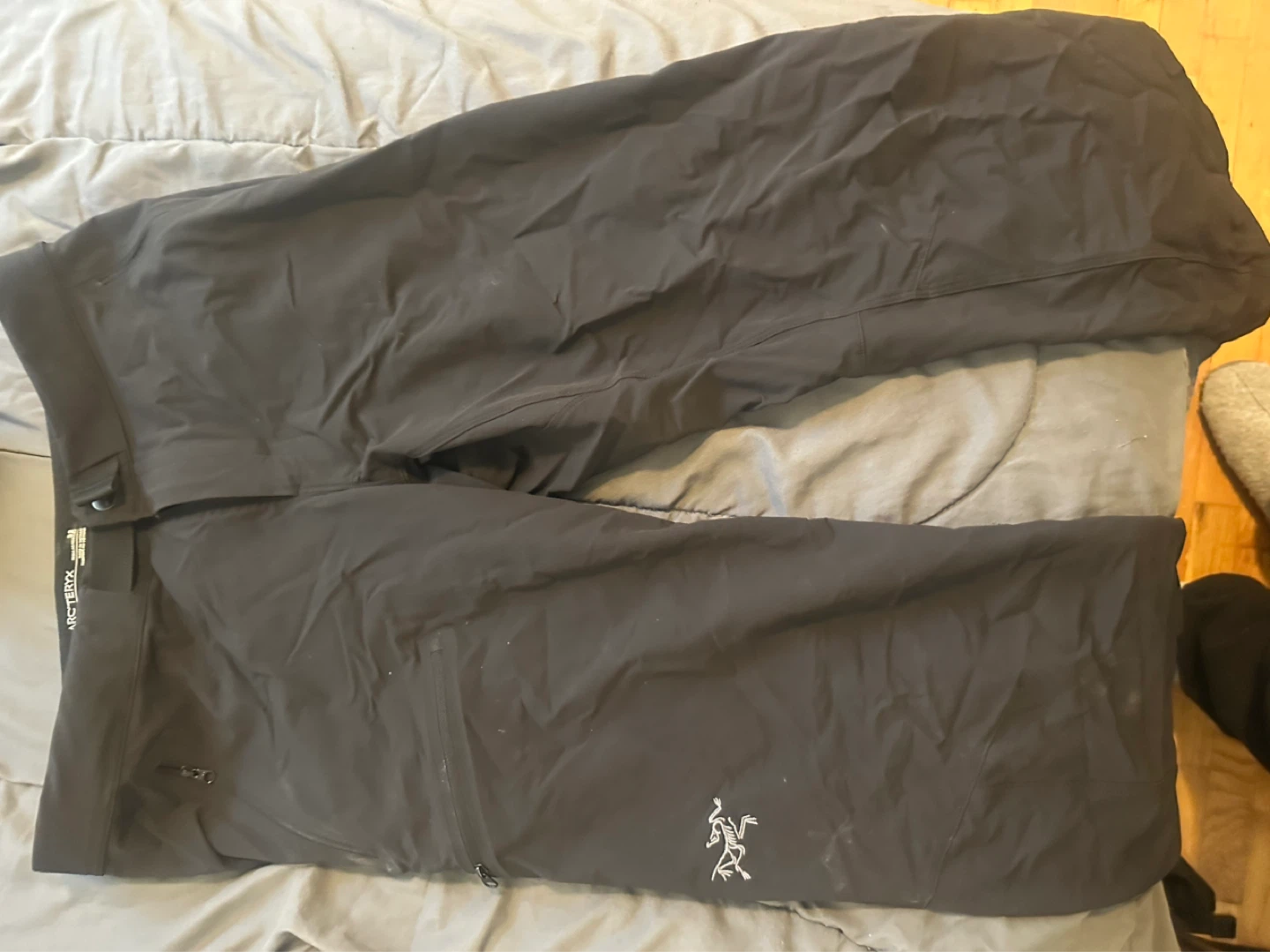 Arc'teryx Men's Black Ski/Snowboard Pants Size 32