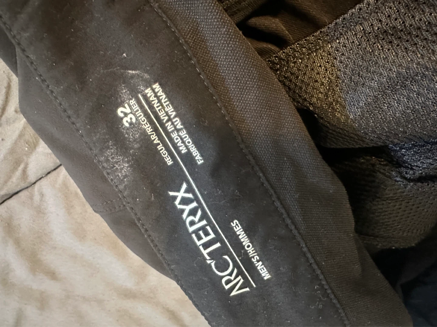 Arc'teryx Men's Black Ski/Snowboard Pants Size 32 - photo 3