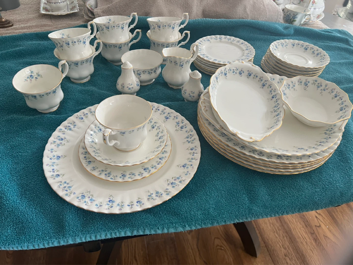 Royal Albert “Memory Lane” Fine China - photo 4