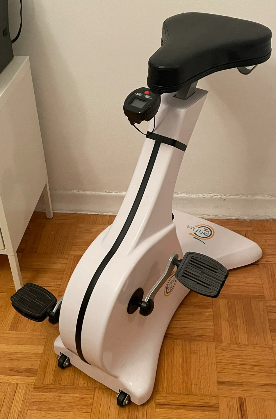 Indoor stationary bike/cycle