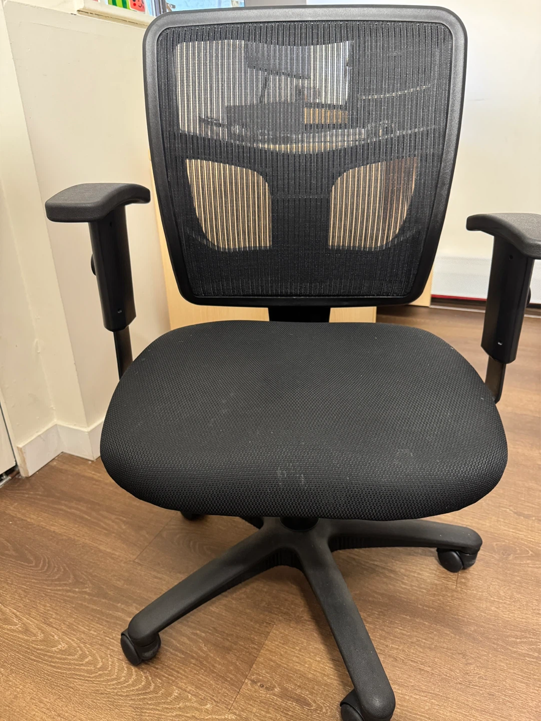 Wooden work table with Black Mesh Office Chair - photo 3