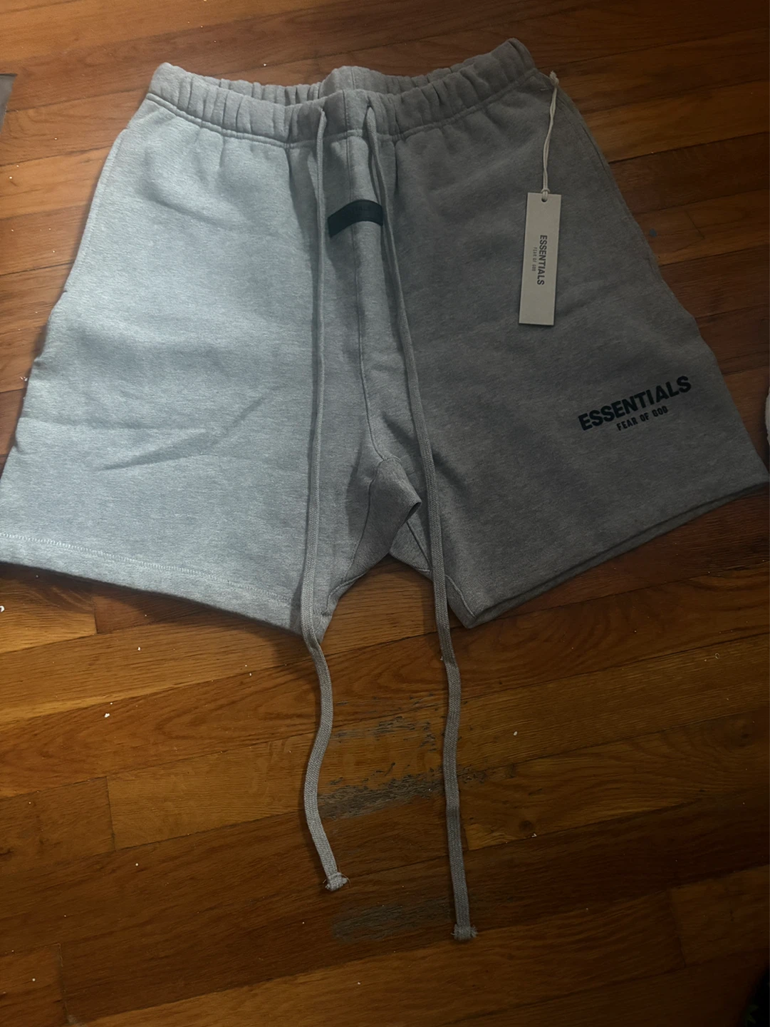 Essentials - photo 3