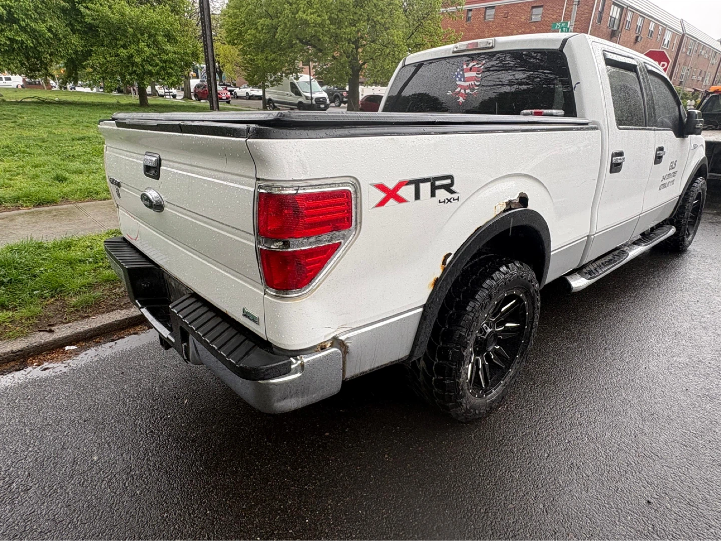 Ford F-150 XLT Pickup Truck - photo 2