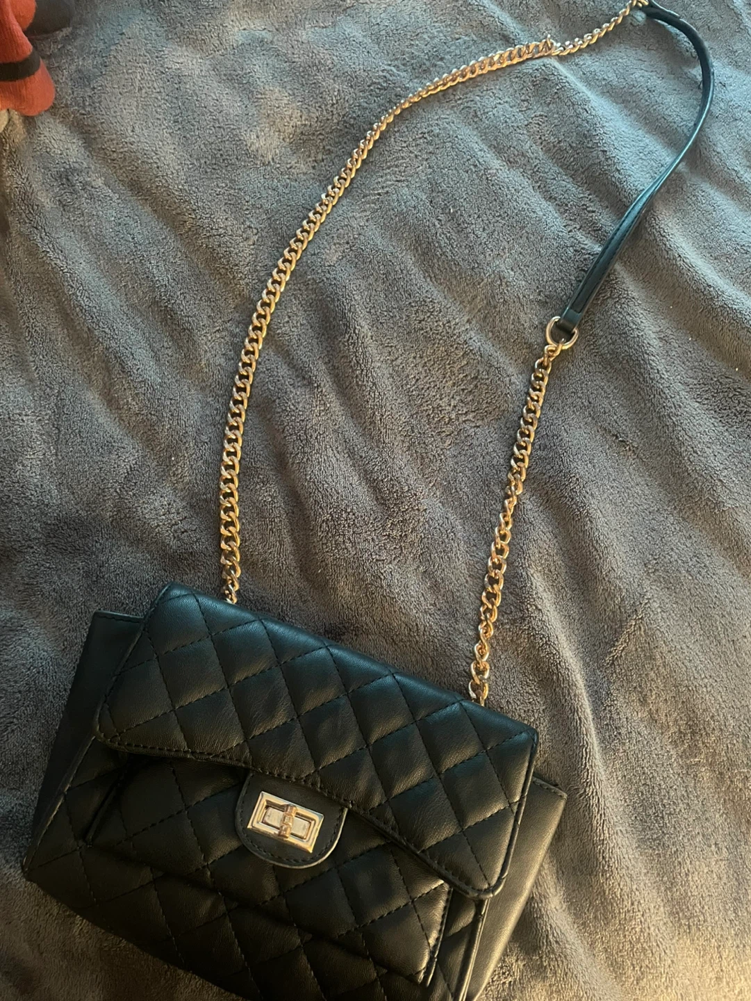 L.A. Express Quilted Chain Shoulder Bag