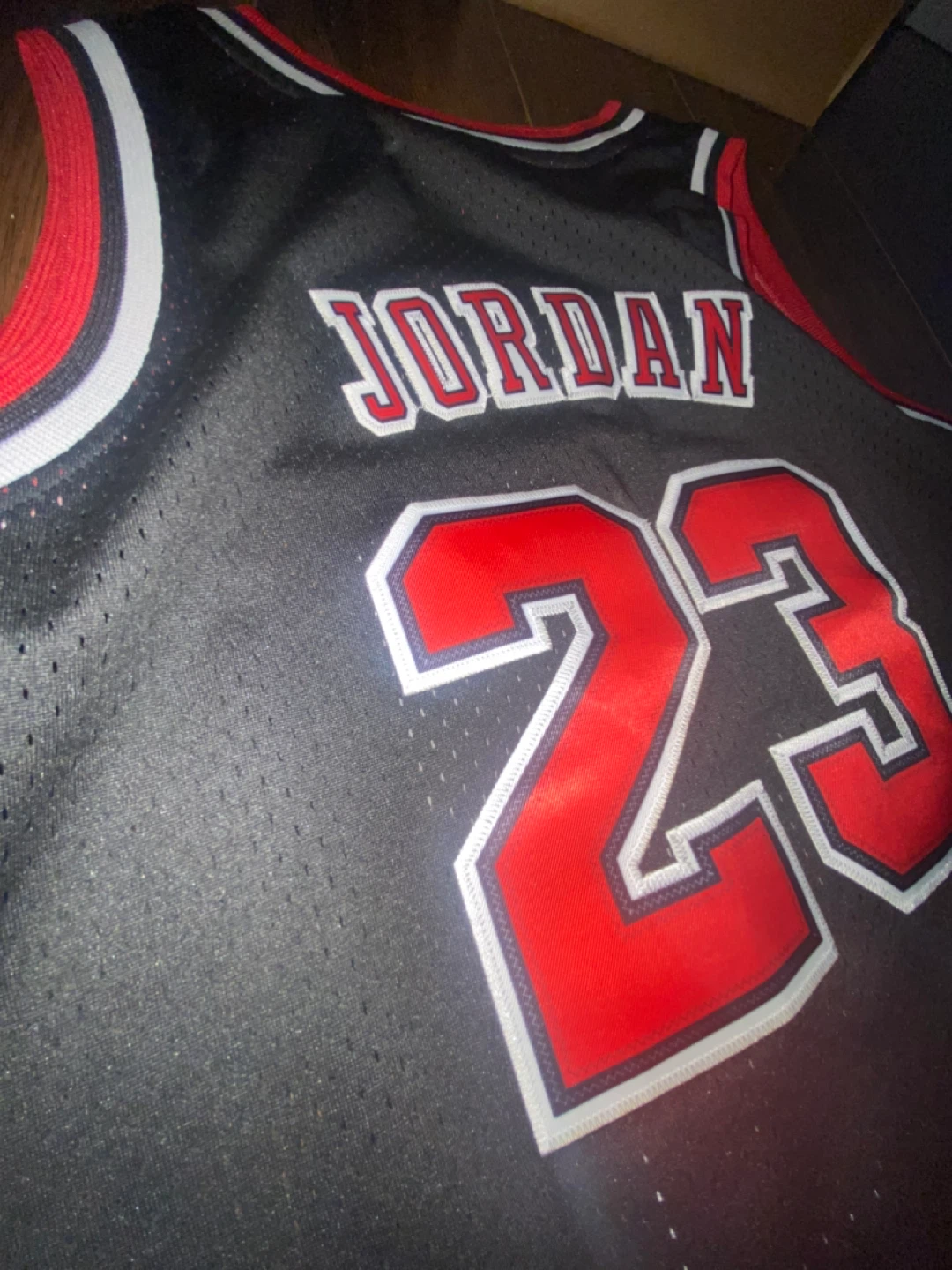 Michael Jordan Jersey - photo 4