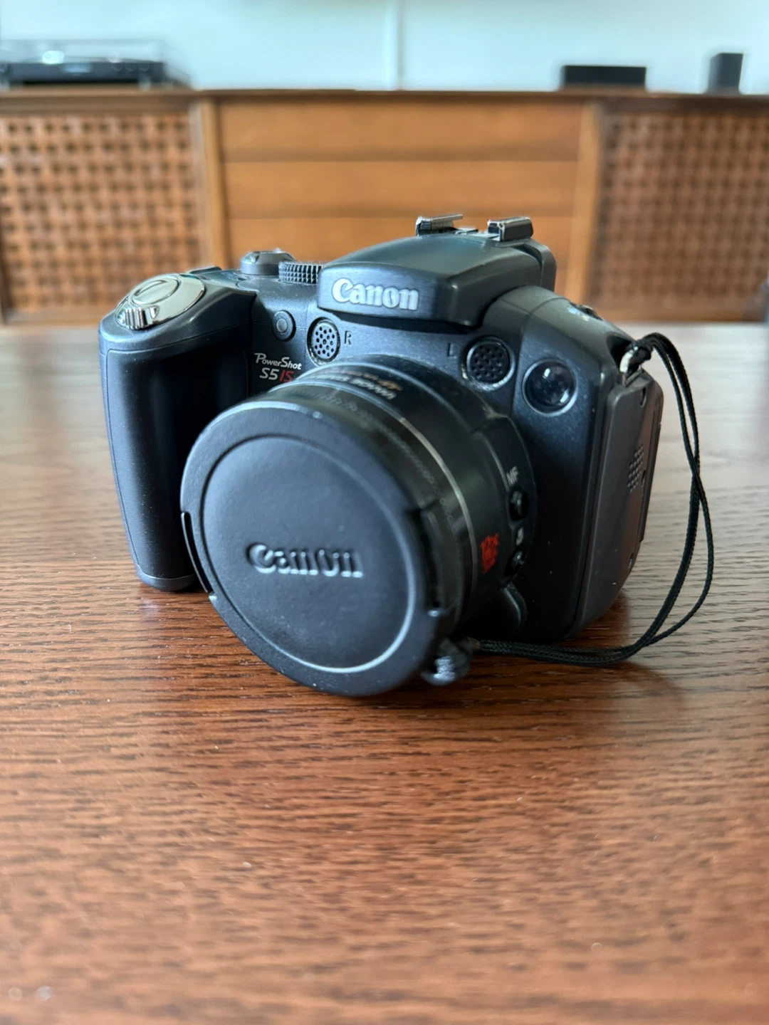 Canon PowerShot S5 IS Digital Camera