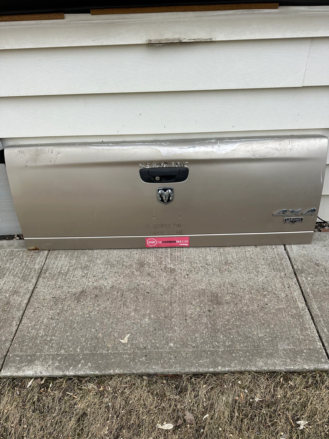 Working tailgate for a 2004 Ram 1500 - photo 2