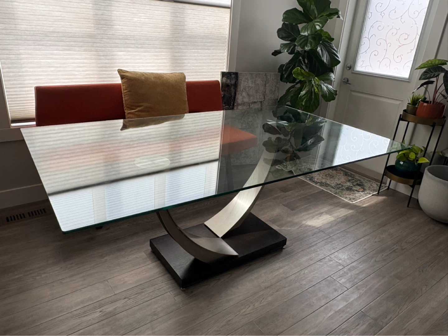 Elite Modern Glass Dining Table – Seats 6 - photo 4