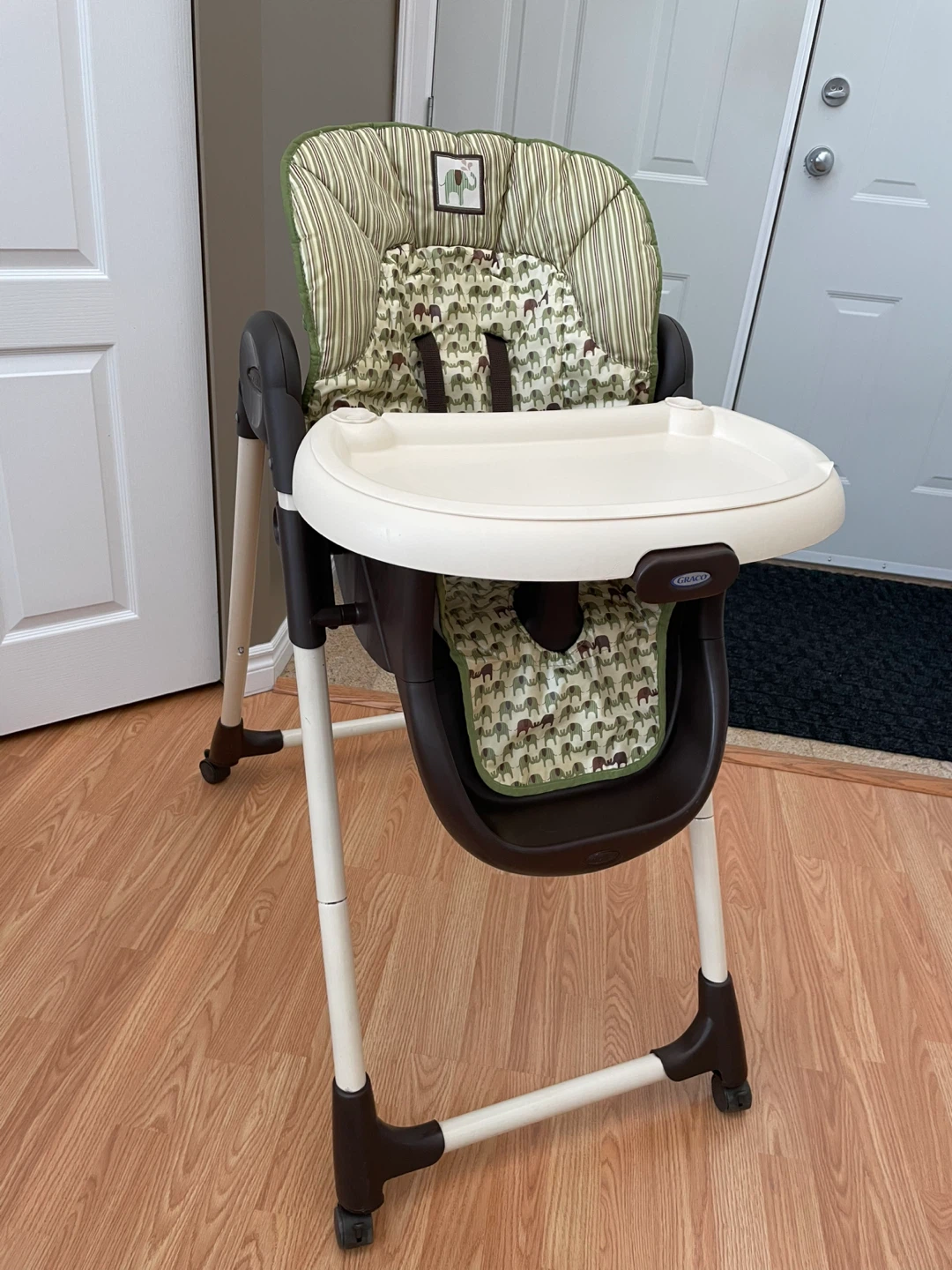 Graco High Chair - photo 2
