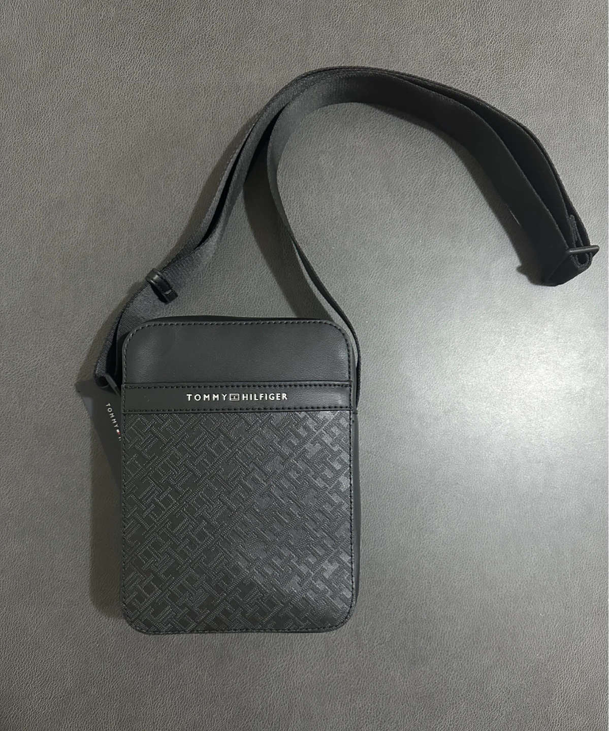 Tommy Hilfiger Crossbody Bag - Black