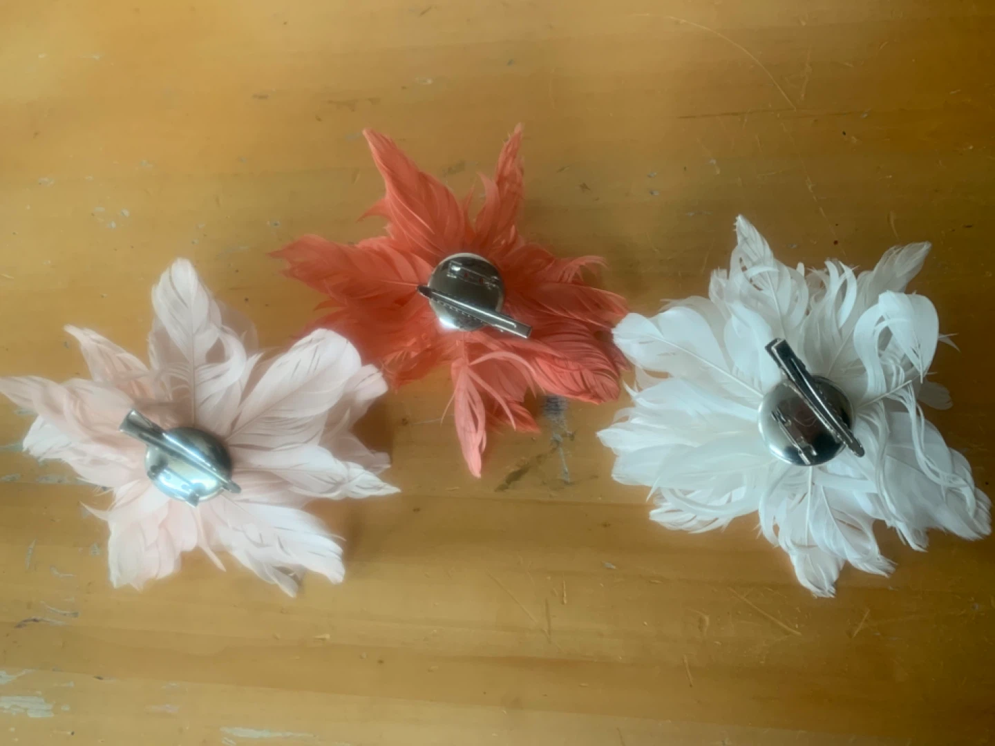 Feather Flower Brooches/Hair Clips - set - photo 2