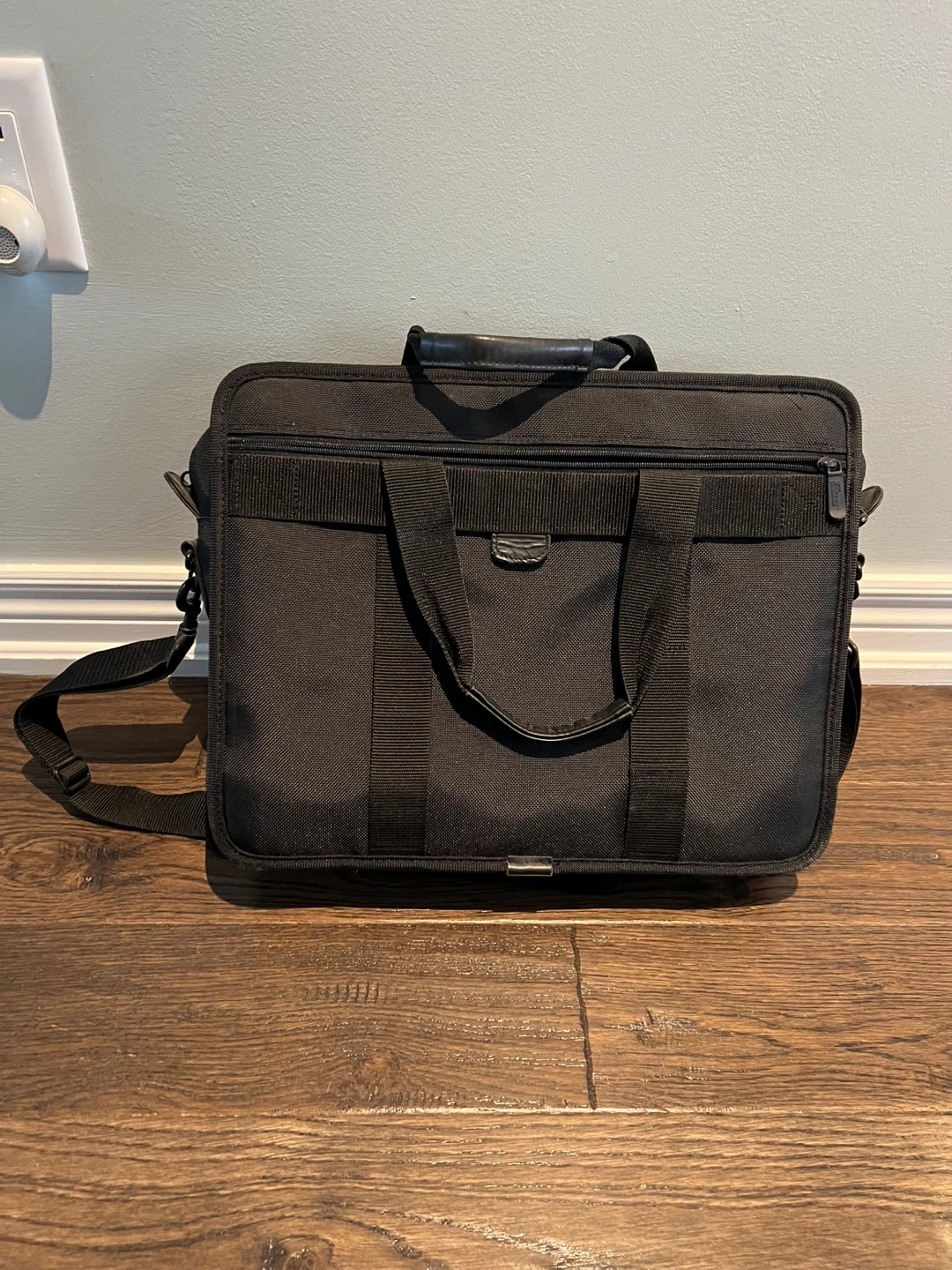Black Messenger Bag / Laptop Bag