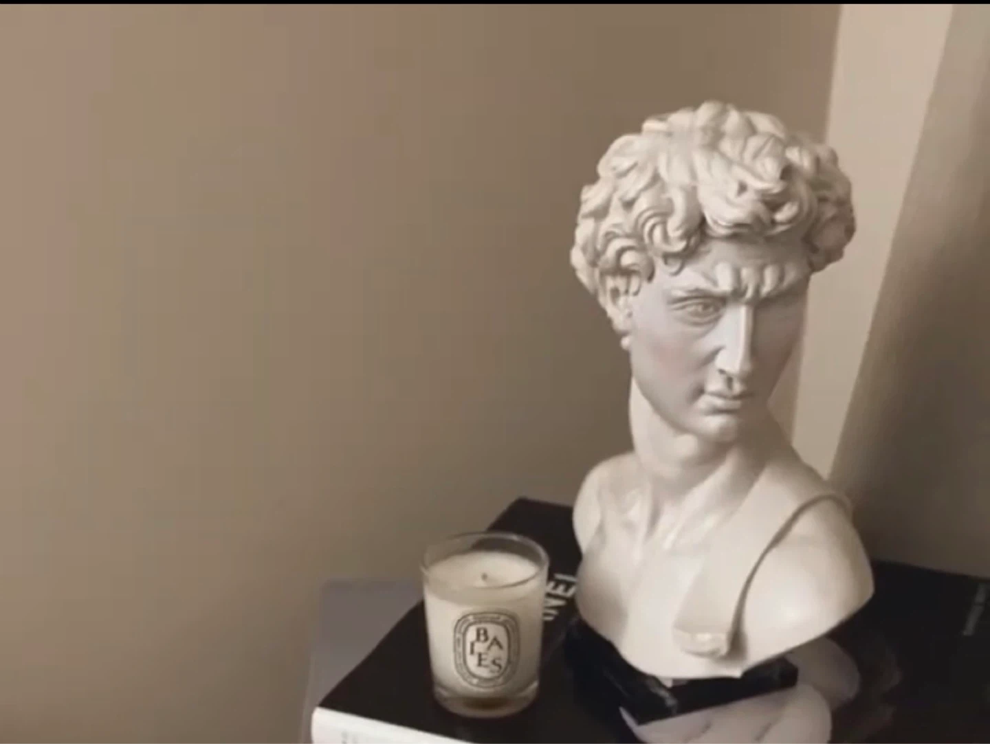 White Stone/Marble Bust Sculpture Set - photo 3