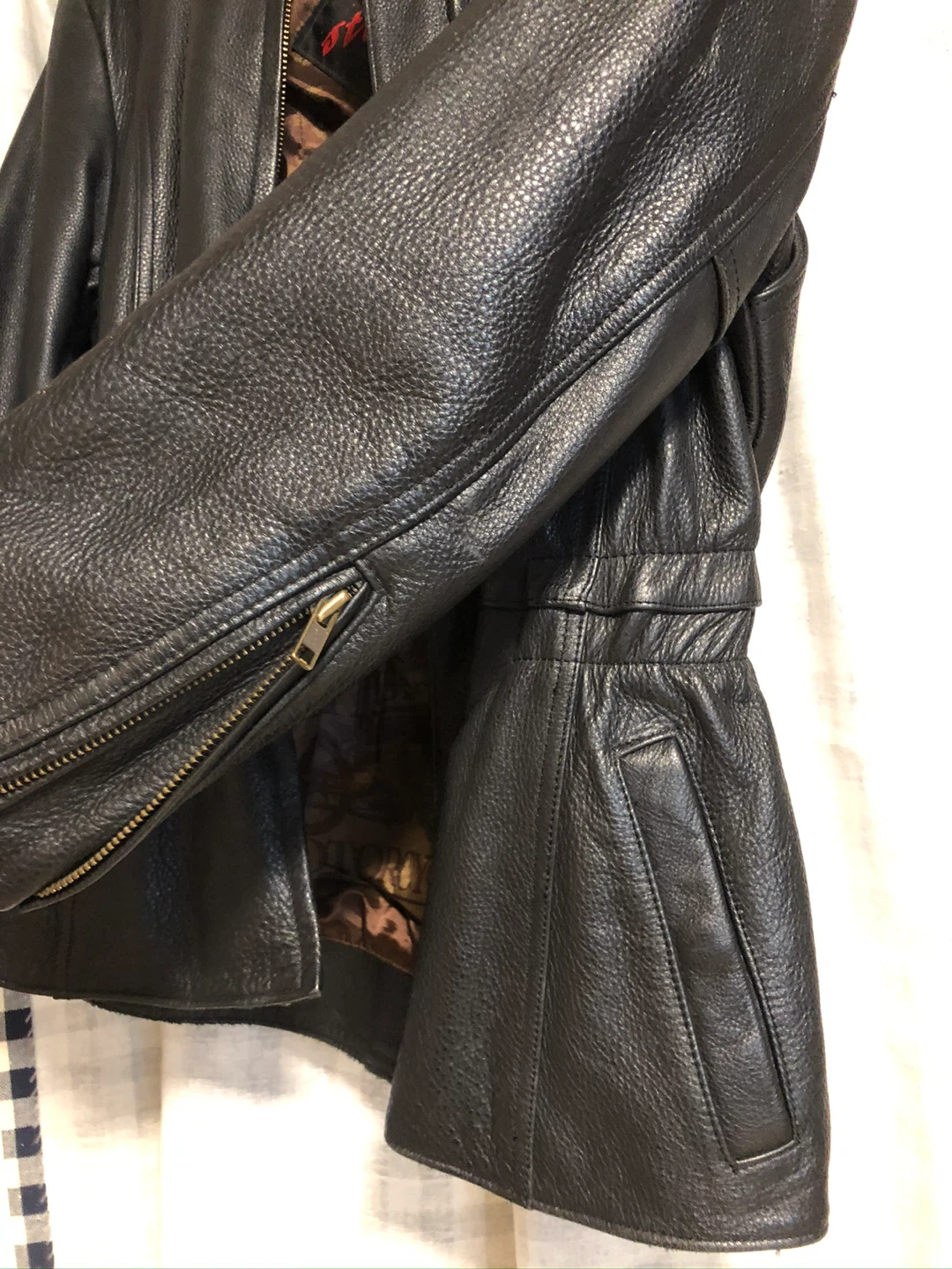 Ladies Leather Motorcycle Jacket (Small) - photo 4