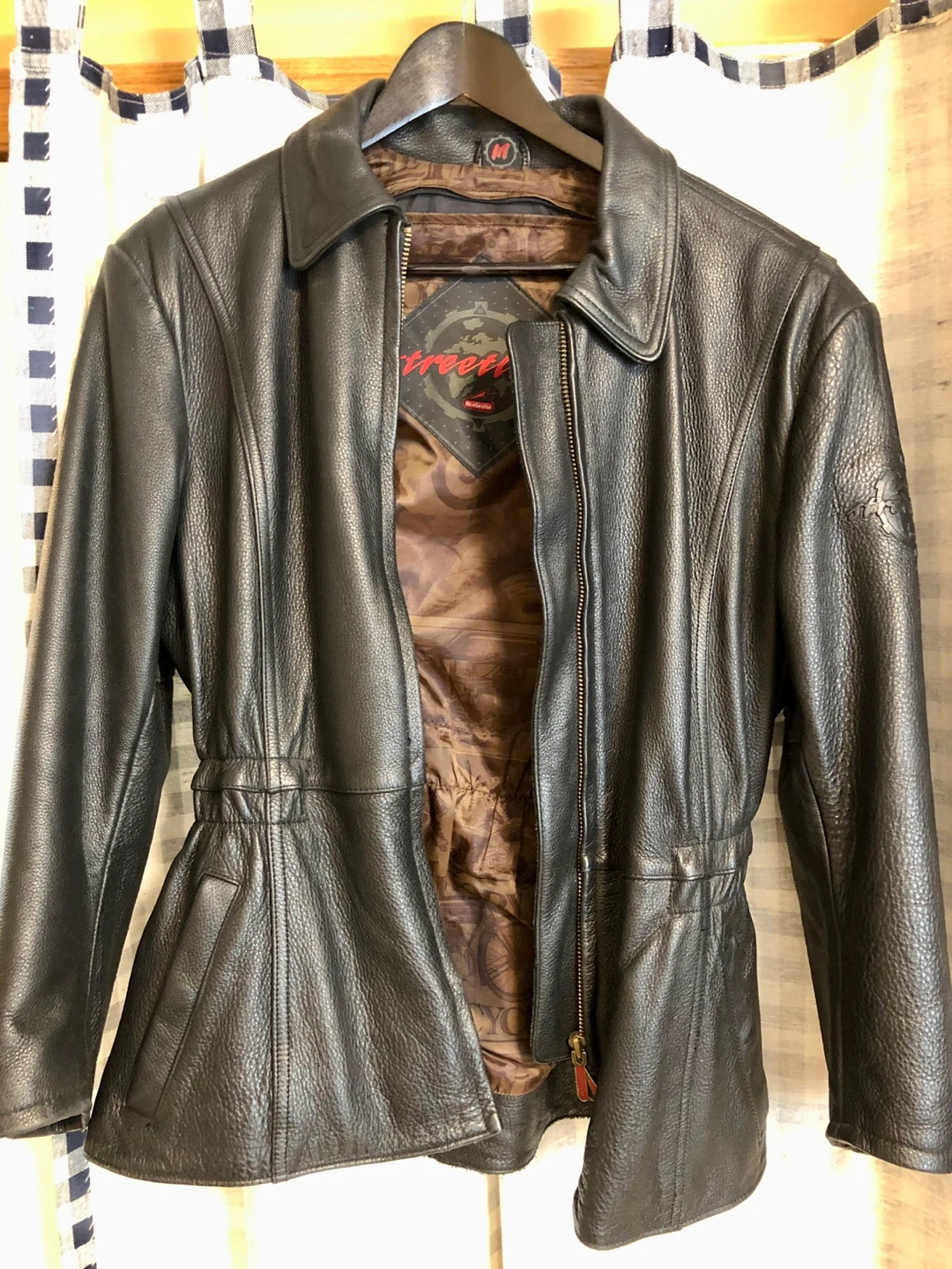 Ladies Leather Motorcycle Jacket (Small)