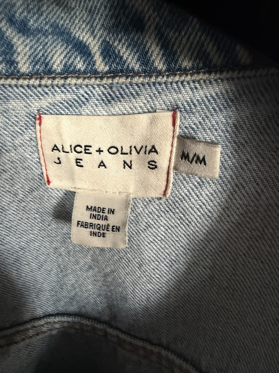 Alice + Olivia Jeans Denim Jacket with sparkly Detail - photo 3