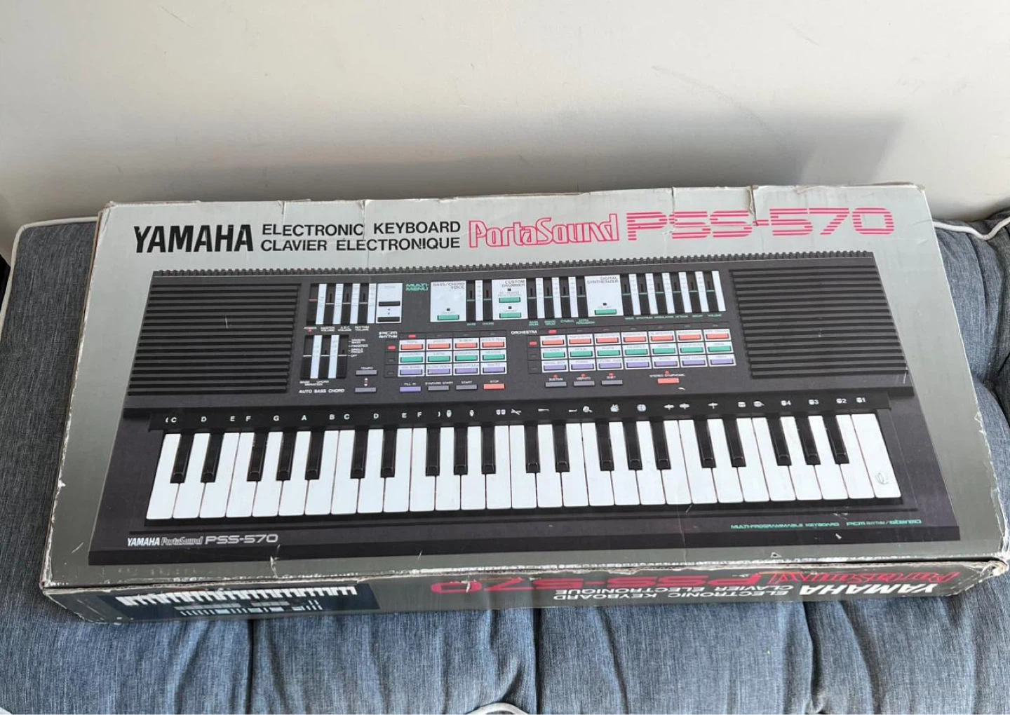 Yamaha PortaSound PSS-570 Electronic Keyboard - photo 2