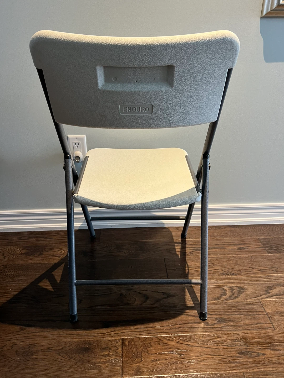 Stong Folding Chair - White Plastic and Metal - photo 4