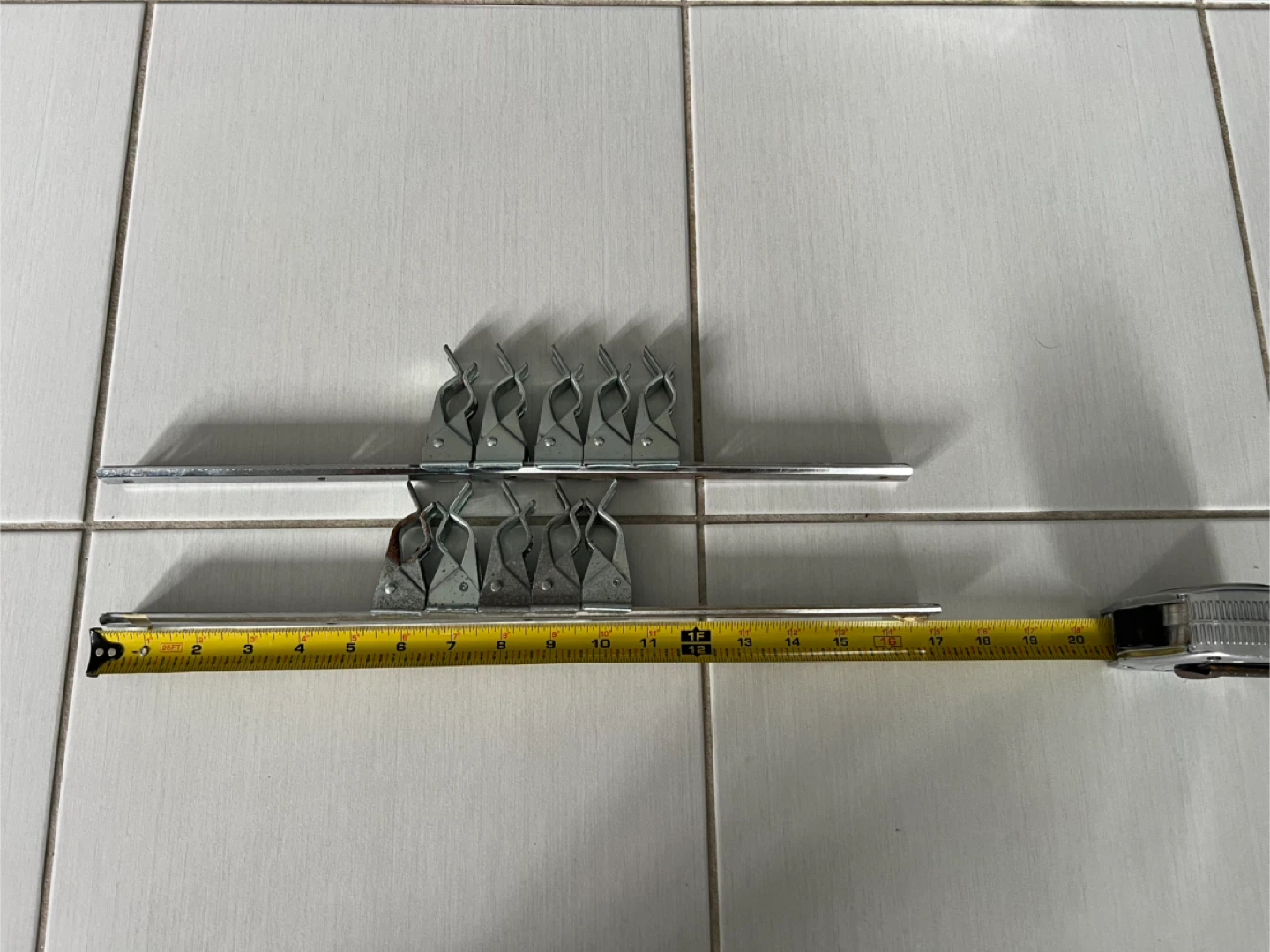 Set of 2 Chrome Clips with Metal Bars - photo 2