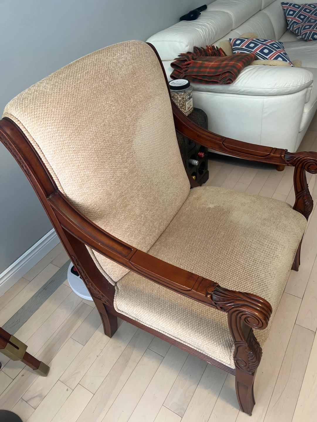 Ornate Accent Armchair - photo 4