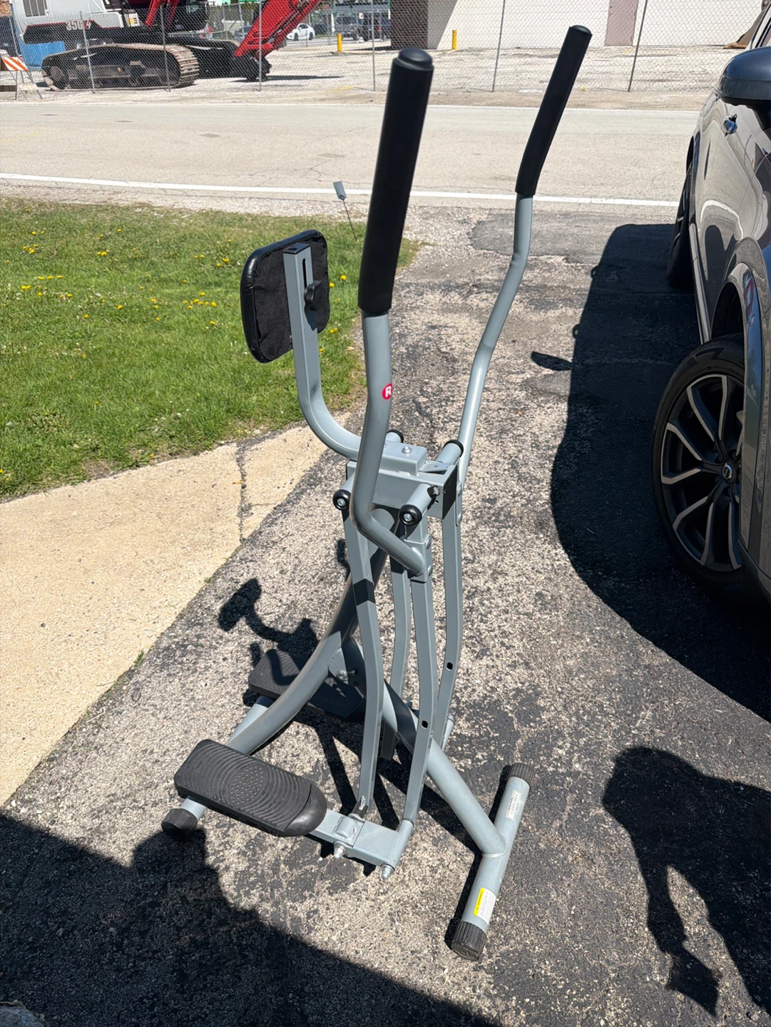 Compact Elliptical Exercise Machine - photo 2