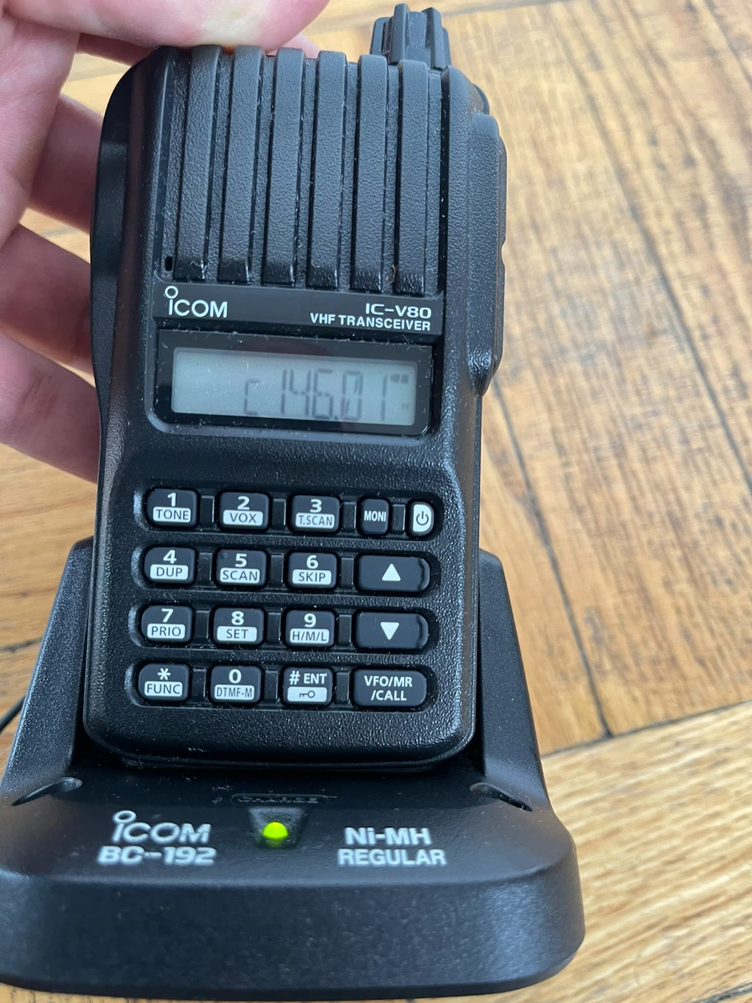 Icom IC-V80 VHF Transceiver with BC-192 Charger - photo 5