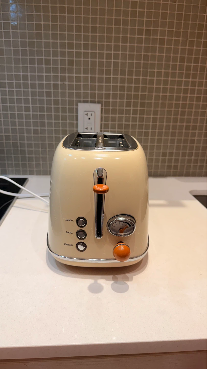 Cream Retro 2-Slice Toaster with Bagel Function