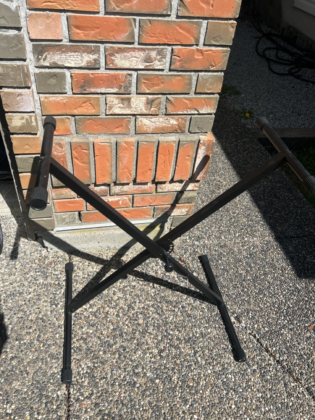 Black X-style Keyboard Stand