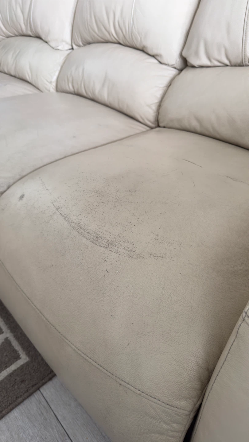 Cream Leather Sofa with Recliner - photo 4